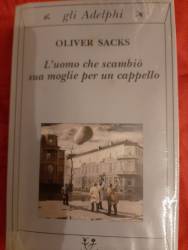 Libro usato in vendita L'uomo che scambiò sua moglie per un cappello Oliver Sacks